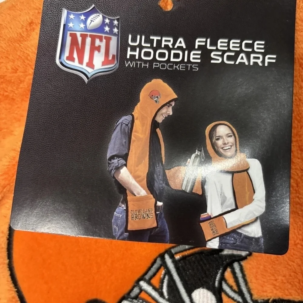 NFL Cleveland Browns ULTRA FLEECE HOODIE SCARF W/ POCKETS NEW 🏈
